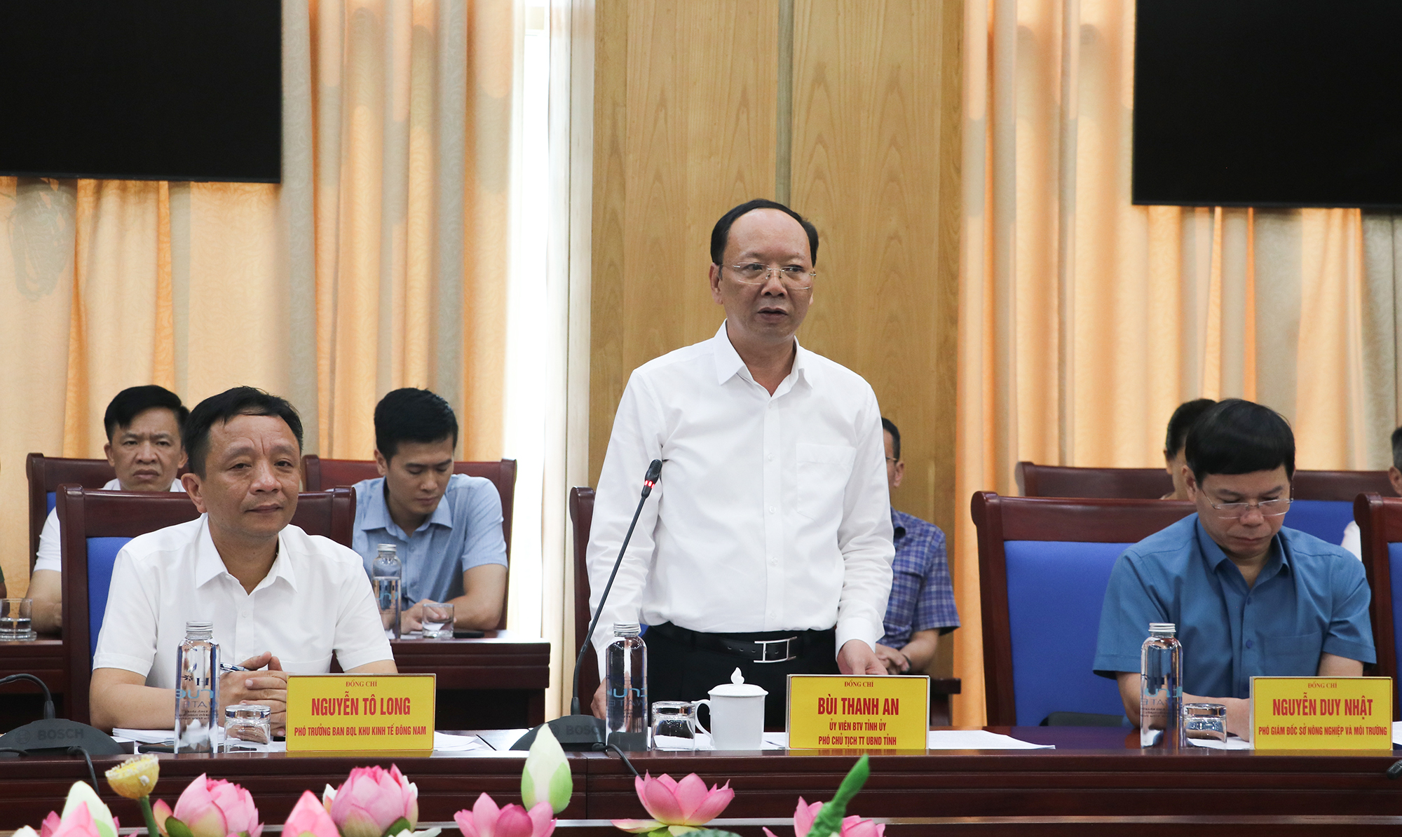 Anh-tin-bai